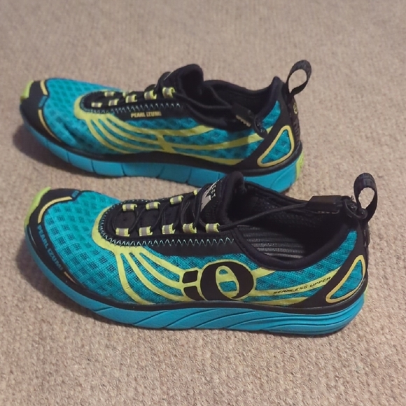 women's PEARL iZUMi EM Tri N 1 Running Shoe size 5 - Picture 1 of 7